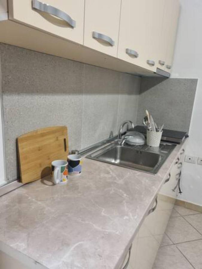 #Beautiful New Apartment,Studio- Close Tirana City Center Eksteriør bilde